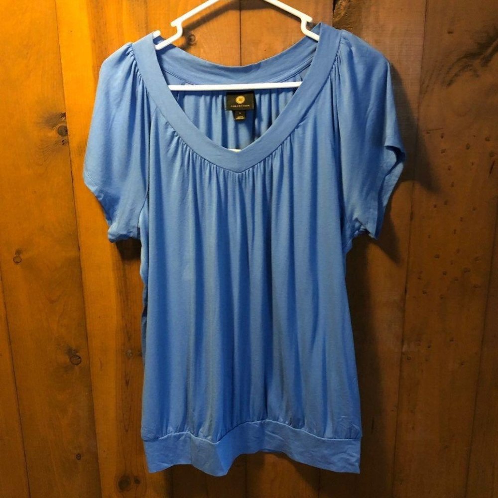 NWT JM Collection Large VNeck Top